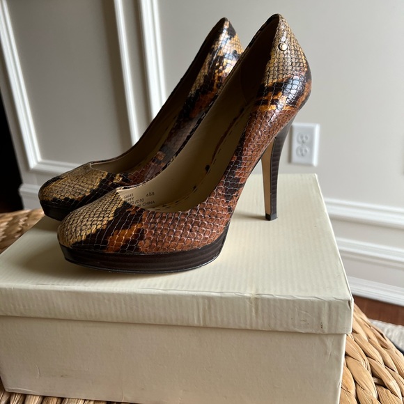 Coach Python Pumps - Picture 3 of 3